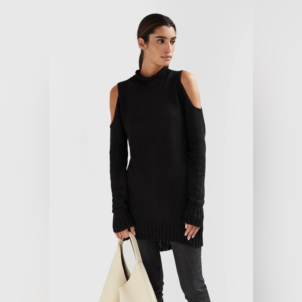 NWT: Cold Shoulder Tunic Sweater